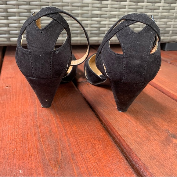 Currant Scones Heel in Black -from ModCloth - Picture 5 of 6